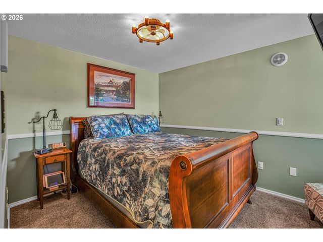 51764 Se 6TH St, Scappoose, OR 97056