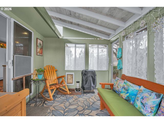 51764 Se 6TH St, Scappoose, OR 97056