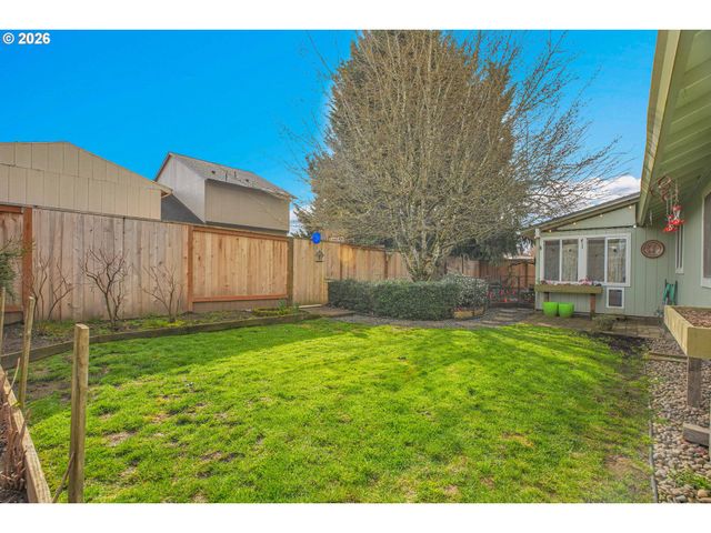 51764 Se 6TH St, Scappoose, OR 97056