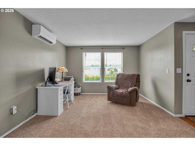 51764 Se 6TH St, Scappoose, OR 97056