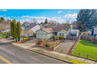 51764 Se 6TH St, Scappoose, OR 97056