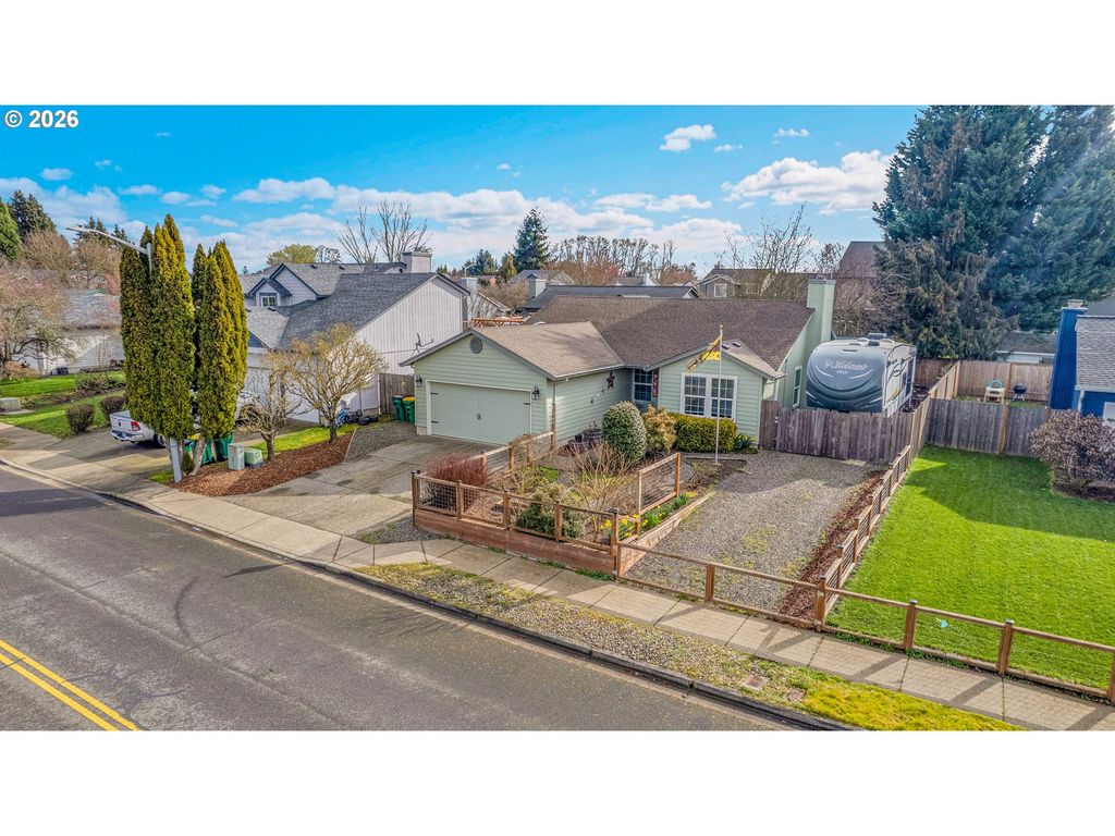 51764 Se 6TH St, Scappoose, OR 97056