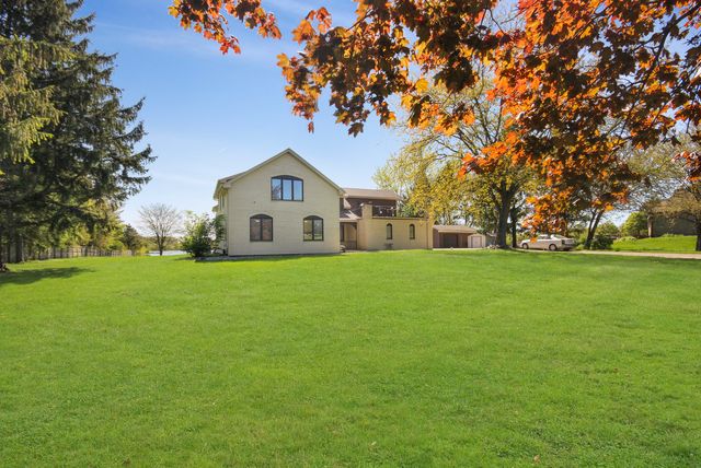 3321 E Reichert Drive, Crete, IL 60417