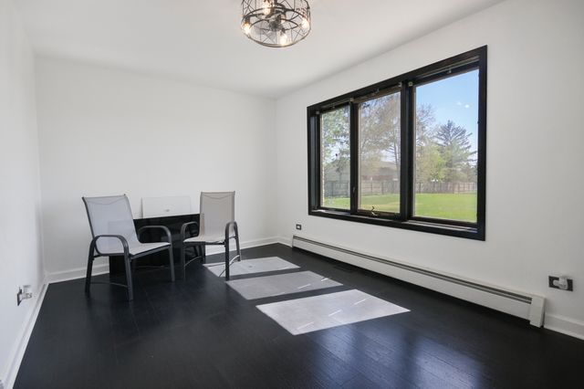 3321 E Reichert Drive, Crete, IL 60417