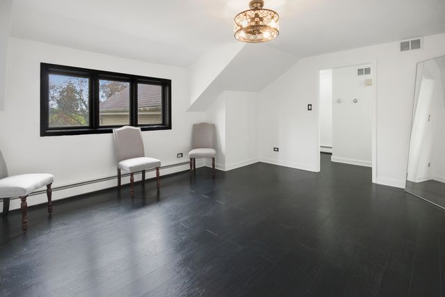 3321 E Reichert Drive, Crete, IL 60417