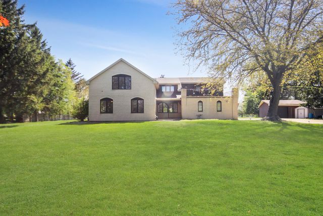 3321 E Reichert Drive, Crete, IL 60417