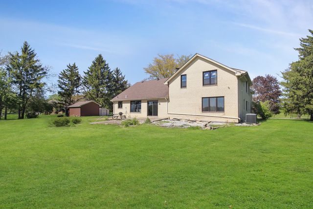 3321 E Reichert Drive, Crete, IL 60417