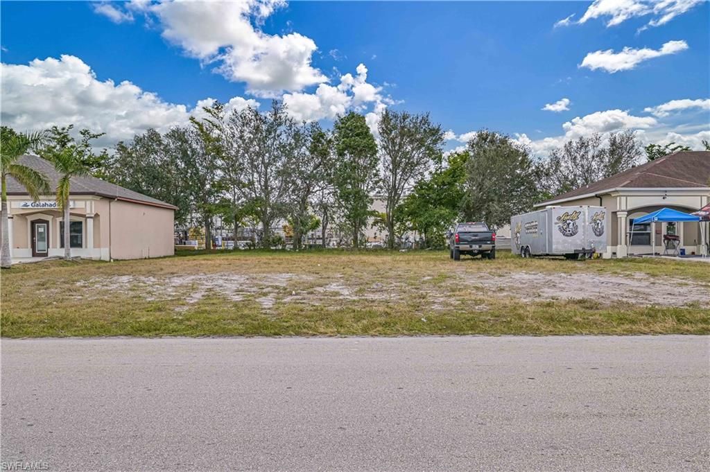1702 NE 10th TER, CAPE CORAL, FL 33909 — exterior