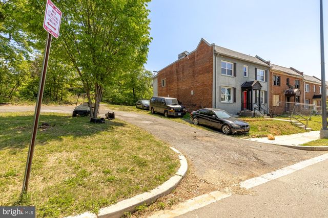 1227 18TH PL NE, Washington, DC 20002