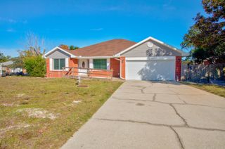 2989 Via Conquistadores, Navarre, FL 32566