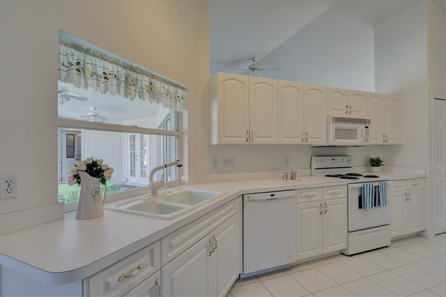 117 Harbor Point Drive, Sebastian, FL 32958