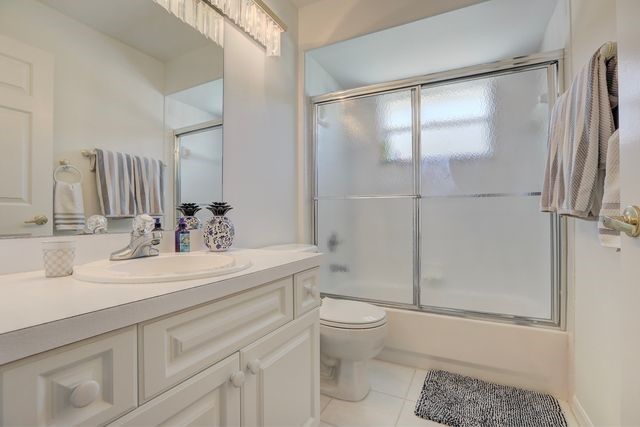 117 Harbor Point Drive, Sebastian, FL 32958