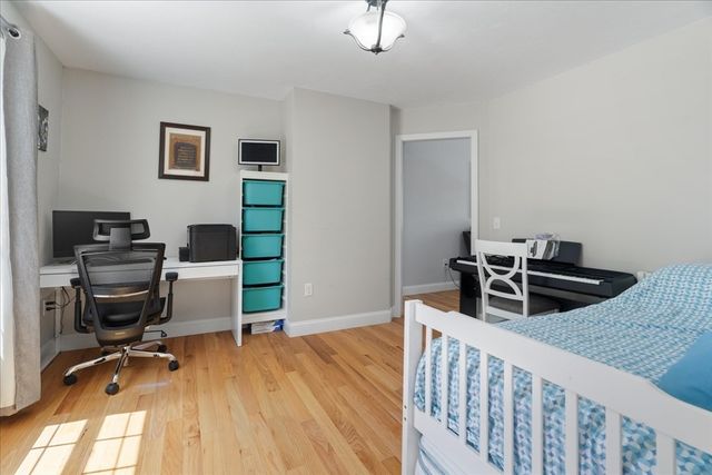 28 Stanley St, North Attleboro, MA 02763