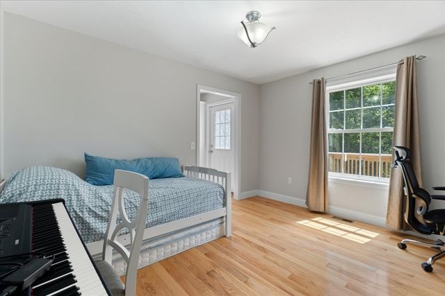28 Stanley St, North Attleboro, MA 02763