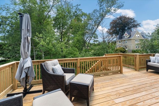 28 Stanley St, North Attleboro, MA 02763