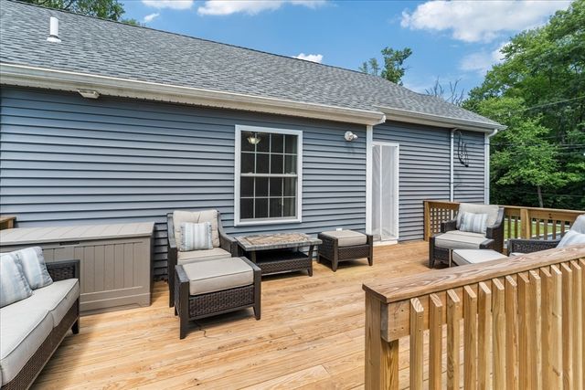28 Stanley St, North Attleboro, MA 02763