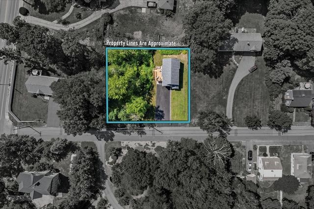28 Stanley St, North Attleboro, MA 02763