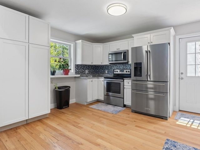 28 Stanley St, North Attleboro, MA 02763