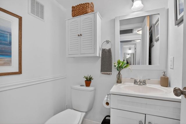 477 Tilford V, Deerfield Beach, FL 33442