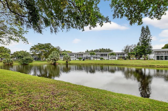 477 Tilford V, Deerfield Beach, FL 33442