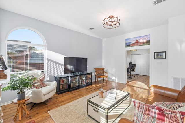 714 Meadow Bend Court, Highland Village, TX 75077