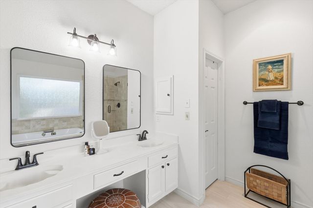 714 Meadow Bend Court, Highland Village, TX 75077