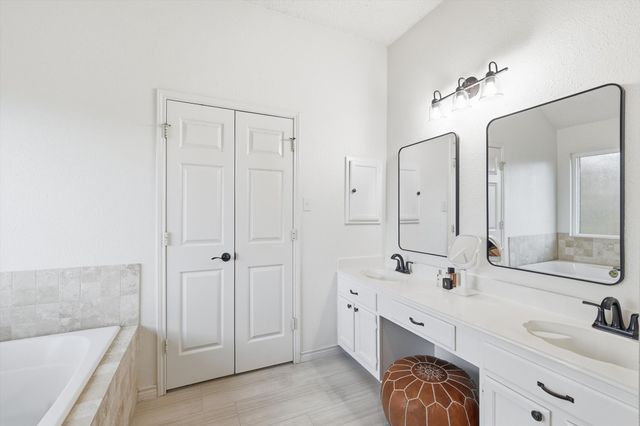 714 Meadow Bend Court, Highland Village, TX 75077