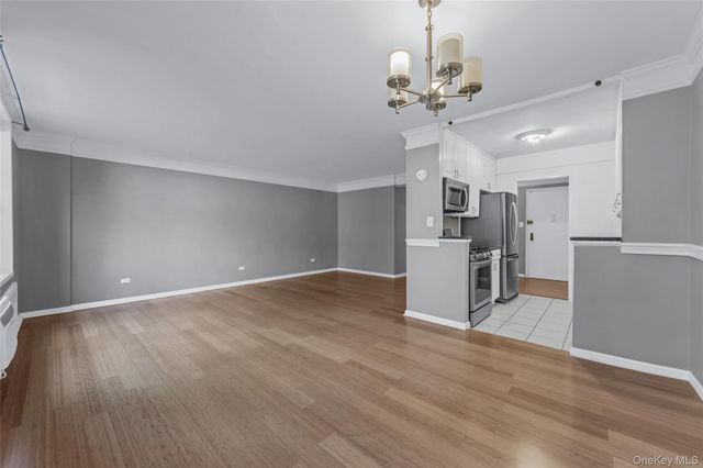43-25 Douglaston Parkway 1H, Little Neck, NY 11363