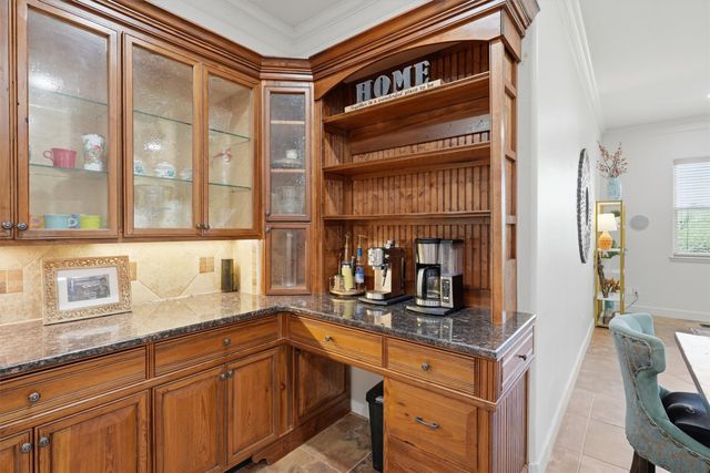 6710 Westover Drive, Granbury, TX 76049