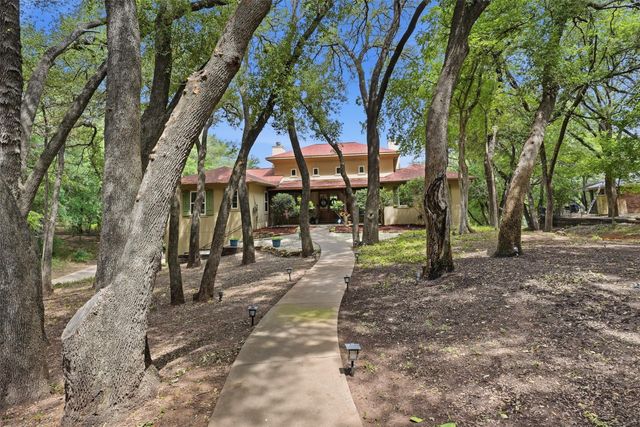 6710 Westover Drive, Granbury, TX 76049