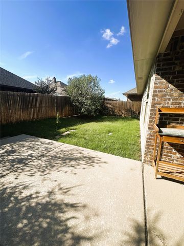 223 Garden Grove Drive, Waxahachie, TX 75165
