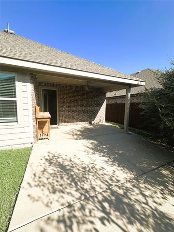 223 Garden Grove Drive, Waxahachie, TX 75165