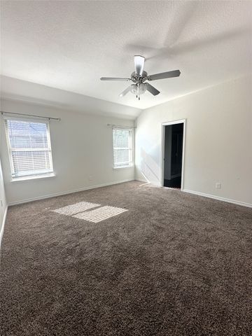 223 Garden Grove Drive, Waxahachie, TX 75165