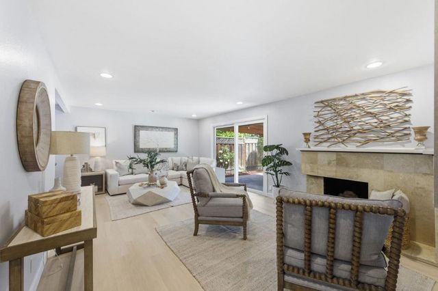 1250 Redcliff Drive, San Jose, CA 95118