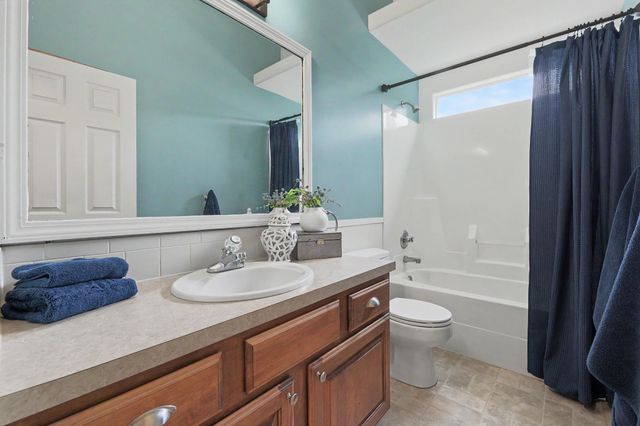 15807 W Mccormick Ave, Goddard, KS 67052