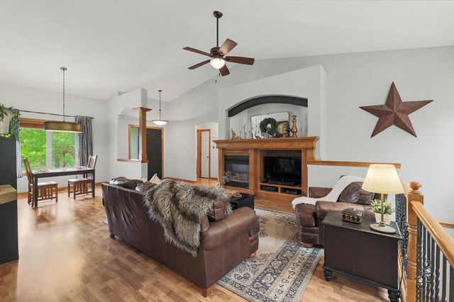 15807 W Mccormick Ave, Goddard, KS 67052