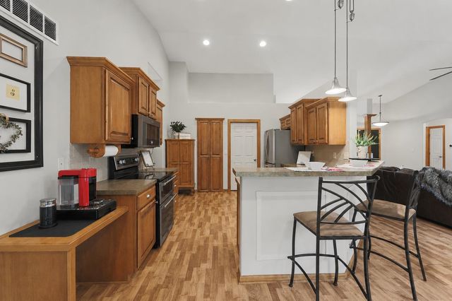 15807 W Mccormick Ave, Goddard, KS 67052