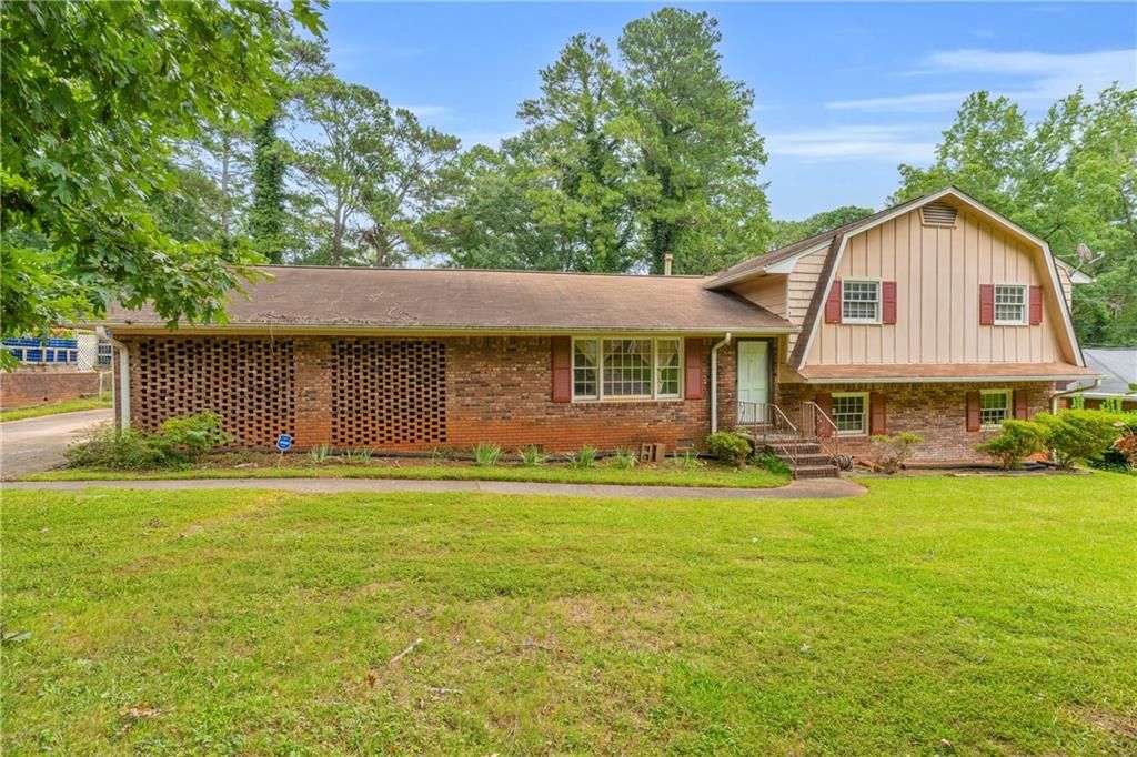 1199 Burbank Trail, Morrow, GA 30260