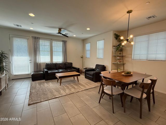 2658 S HARMONY Avenue, Gilbert, AZ 85295