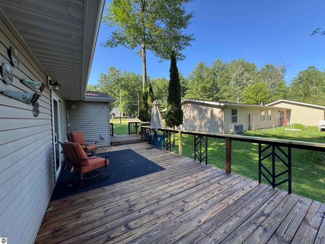 1816 Onondaga Trail, West Branch, MI 48661