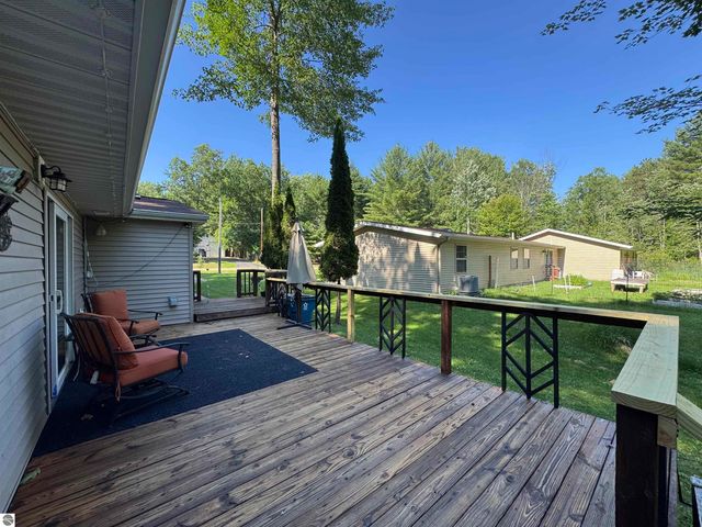 1816 Onondaga Trail, West Branch, MI 48661