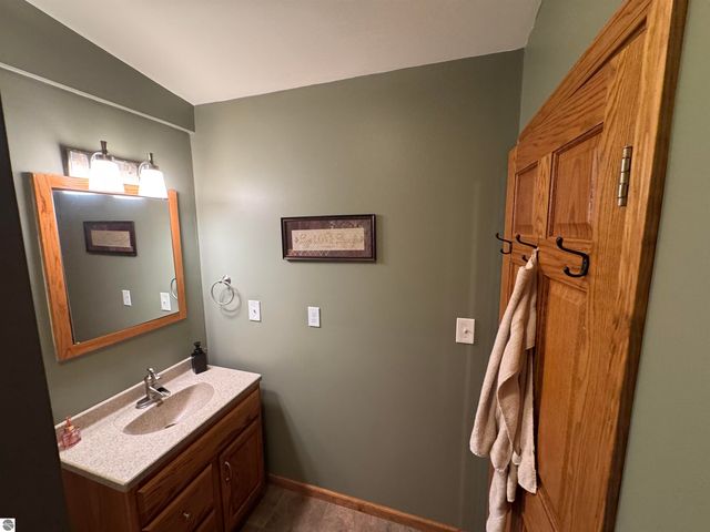 1816 Onondaga Trail, West Branch, MI 48661