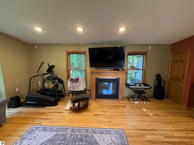 1816 Onondaga Trail, West Branch, MI 48661
