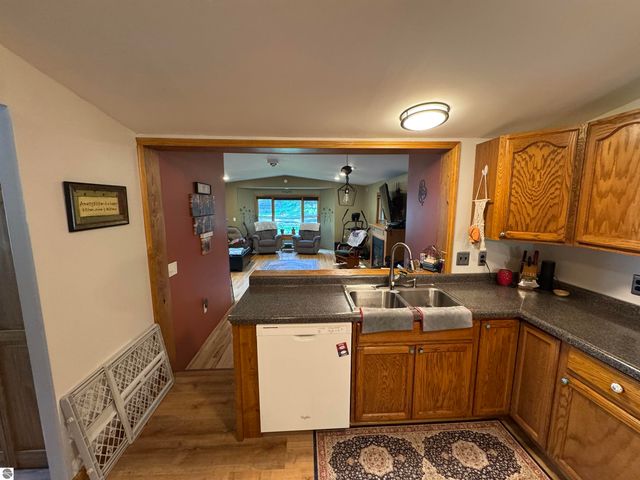 1816 Onondaga Trail, West Branch, MI 48661