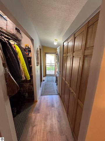 1816 Onondaga Trail, West Branch, MI 48661