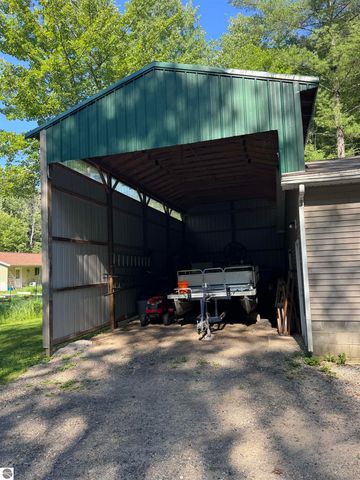 1816 Onondaga Trail, West Branch, MI 48661