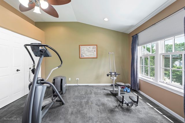 2320 Barrett Drive, Algonquin, IL 60102