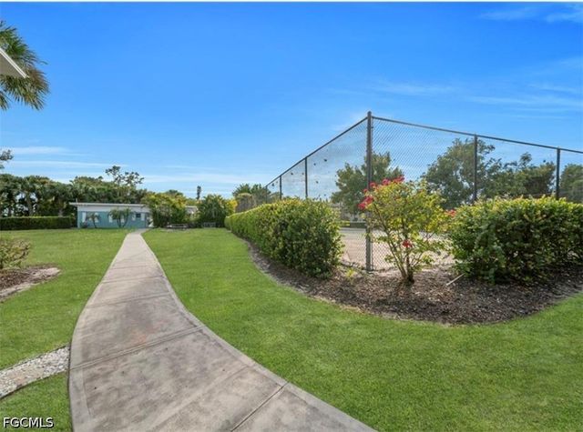8071 Country RD 206, Fort Myers, FL 33919