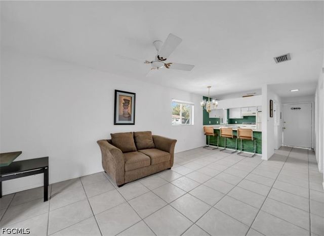 8071 Country RD 206, Fort Myers, FL 33919
