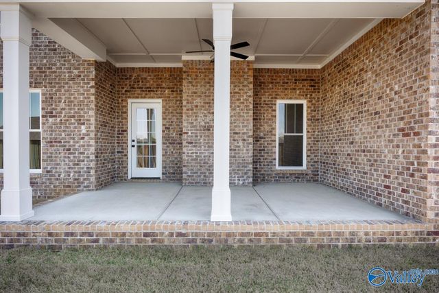 8063 Goose Ridge Drive, Owens Cross Roads, AL 35763